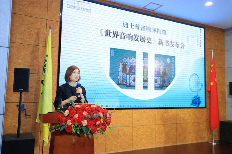 广东省人民政府参事李黎.jpg